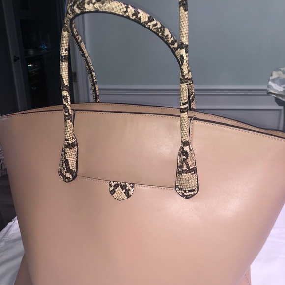 A New Day Bag - Picture 2 of 14